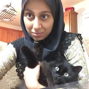 Meet your Posher, Fatima